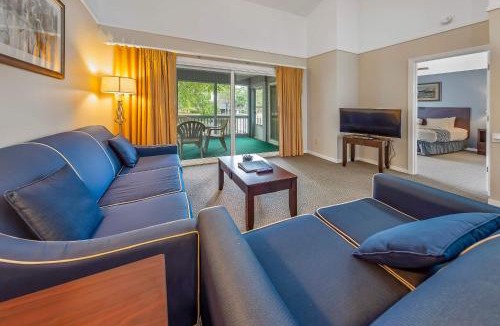 Fairfield Harbour House | Family-Friendly Lake Condo with Jacuzzi & Resort Fun