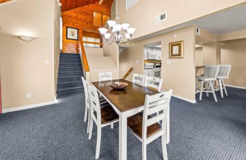 Fairfield Harbour House | Family-Friendly Townhome at Sand Castle Village- Pool Lake & Fun