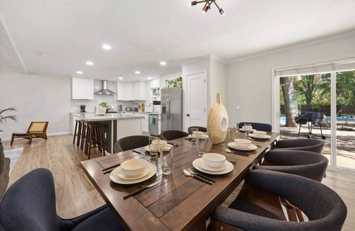 Flower Mound House | Family Getaway with Pool & Fire Pit