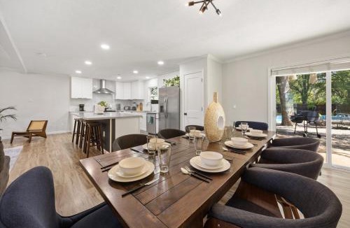 Flower Mound House | Family Getaway with Pool & Fire Pit