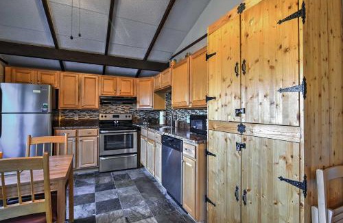 Beech Mountain House | Family Retreat w/Trail Access in Beech Mountain!