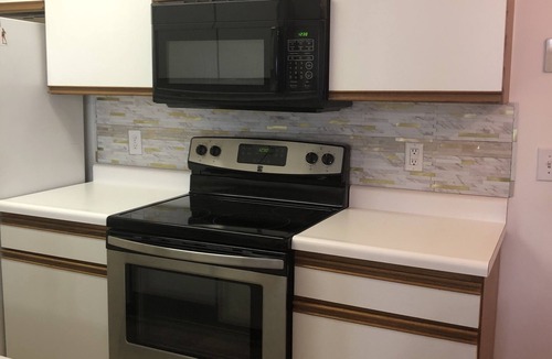 Garden City Condo | Family size condo- 7min to the Beach