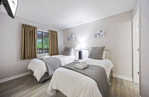 North Forest Beach Resort | Family Vacation | Hilton Head Spacious Villas & Poolside Relaxation