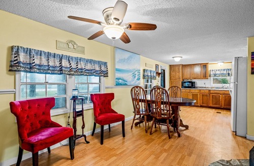 Salter Path House | Fanci's Hideout: Charming dog-friendly home near beach