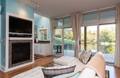 Front Royal Cabin | Fantasy Cottage: Private Pond, Waterfall, Hot Tub