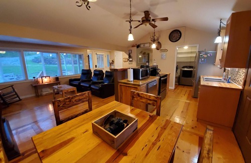 Connellys Springs Cabin | Farmhouse Cabin In The Country