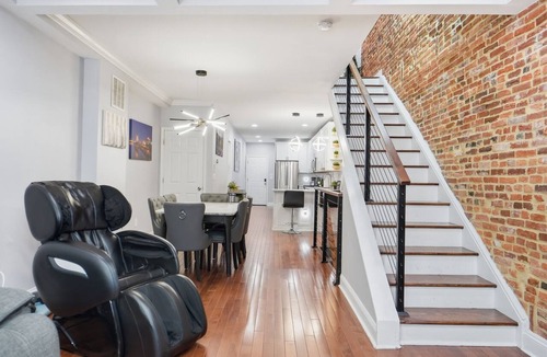 Federal Hill House | Federal Hill Luxury Loft w/Rooftop Deck & Parking!