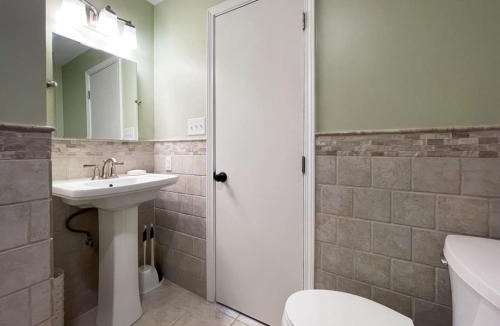 North Raleigh House | Fenced-In 4 BR 2mi North Hills, Garage, Storage