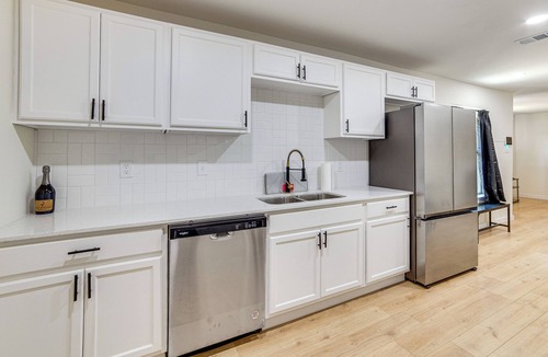 South Dallas - Fair Park Cottage | Fenced-in Yard: Home < 5 Mi to Dtwn Dallas!