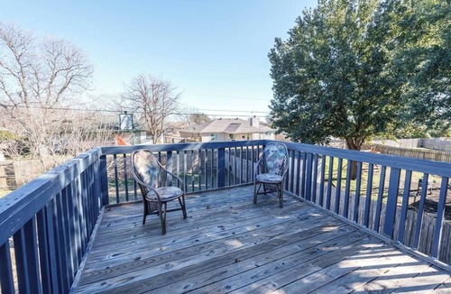 Killeen House | Fenced Yard Patio and Grill Pet Friendly