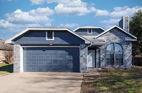 Killeen House | Fenced Yard Patio and Grill Pet Friendly