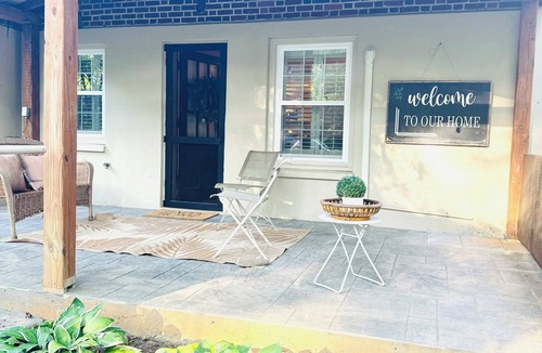 Boonsboro Apartment | Ferguson Ferry Retreat- 1 bedroom 1 bathroom apartment. Private Entrance!