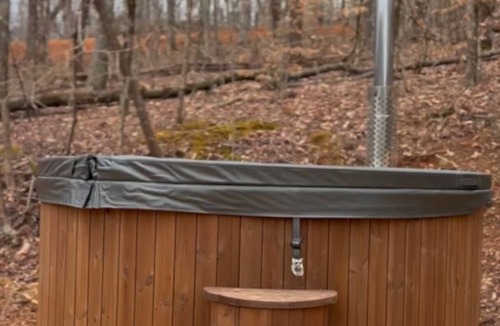 Travelers Rest Cabin | Field Trip Unit 13 Medium Canvas Cabin Accessible