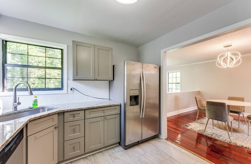 Stone Mountain House | FIFA WORLD CUP FRIENDLY VACATION HOME. GREAT FOR LARGE GROUPS