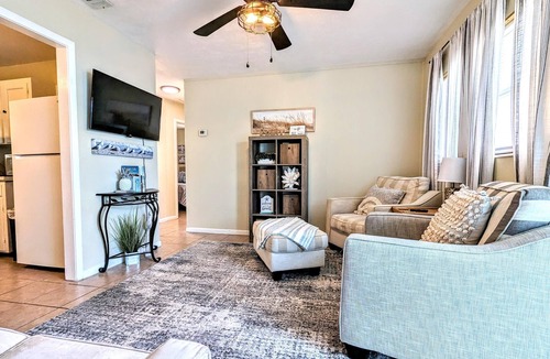 Crescent Beach Cottage | Find your Happy Place! Steps from Beach, Restaurants and Guaranteed Clean!