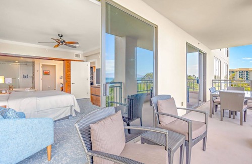 Kaanapali Resort | 𝐅𝐢𝐧𝐝𝐢𝐧𝐠 𝐌𝐞𝐢𝐥𝐢'𝐬 Beachfront Nanea Resort + Amenities Included