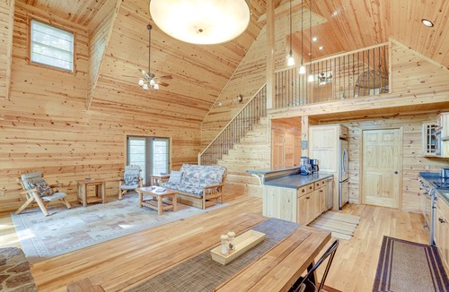 Burnsville Cabin | Fire Pit + Mtn Views: 4-Season Burnsville Escape