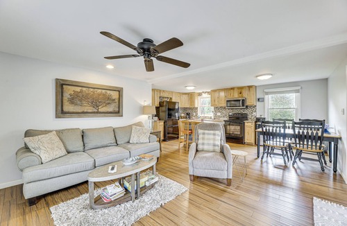 Eagle Rock Cabin | Fire Pit + Patio: Creekside Cabin in Eagle Rock!