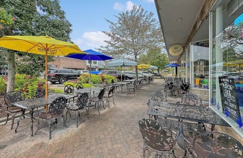 North Charleston House | Firefly Cottage Now Available!