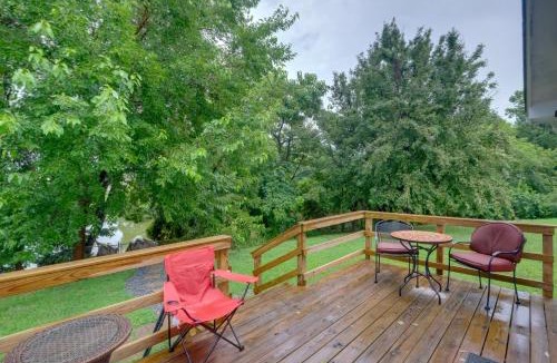 Colonial Beach House | Fish, Relax & Enjoy Lake Views: Colonial Beach Gem