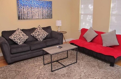 Wilmington Historic District Condo | Flat on 3rd 616: 2 BR, 2 BA Condominium in Wilmington, Sleeps 4