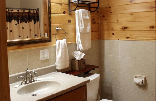 Flintstone Cabin | Flintstone Luxury Cabin for Fun Maryland Getaways