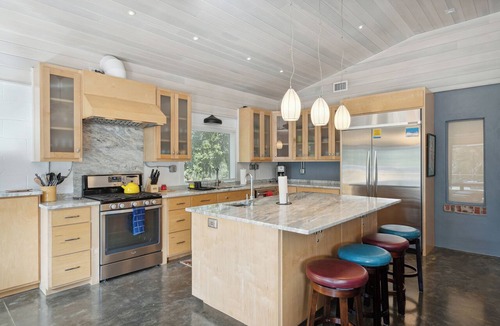 Folly Beach Hotel | Folly Vacation 620 Three Bedroom Home, one block to the beach and pet friendly