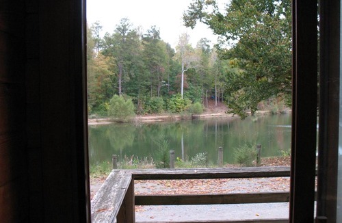 Advance Resort | Forest Lake Camping Resort Lakefront Cabin 2