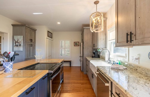 Blowing Rock House | Fox Hollow - Blowing Rock home with stunning views, game room!