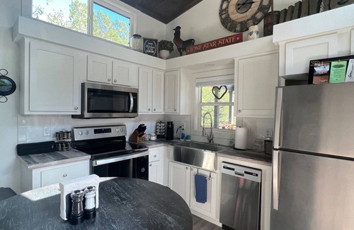 Wimberley Cottage | Fox Hollow - Tiny home with Cypress Creek access, 2 miles from Wimberley Square.