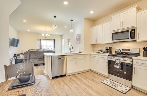 Frederick House | Frederick Townhome w/Balcony, Close to Parks!