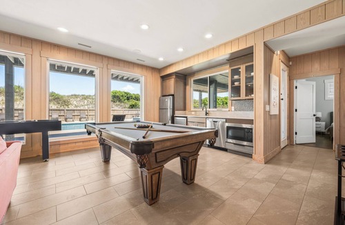 Whalehead Beach House | Free Cabana Service in Summer + Pets Stay free