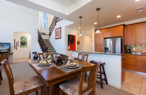 Kamuela House | FREE Late Checkout For Fall Bookings! Includes Mauna Lani Beach Club Pass. Fair