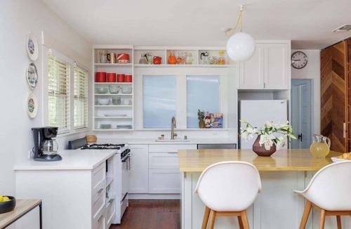 Hyde Park House | Free Parking, Walk to Food - Pastel