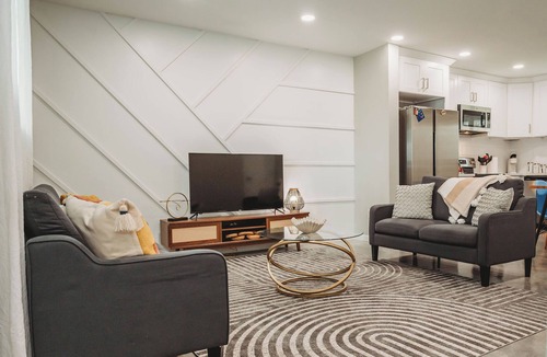 Freetown - Port Rico House | Freetown Blueplex Downtown Unit A 2br/2.5ba