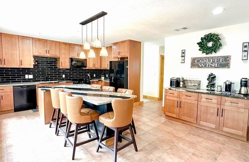 Uvalde County House | Frio River Riverfront 2 Fireplaces
