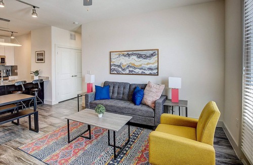 North Burnet Apartment | Frontdesk | 2 BR Apt near Walnut Creek Metro Park