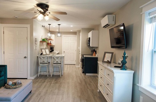 Tallahassee Condo | 🏆FSU farmhouse Condo - great for Orientation & campus tours