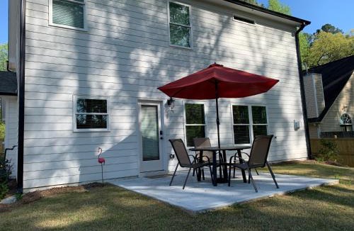 Acworth House | Fully Fenced & Fitted 4BR Near LakePoint Sports