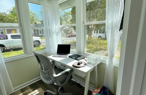 Hampton House | FULLY FURNISHED 30+ DAY RENTAL HAMPTON VA BUCKROE BEACH