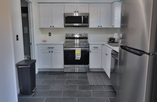 Berea Condo | Fully Remodeled 3-bdrm Condo located just 15 minutes from Downtown Greenville.