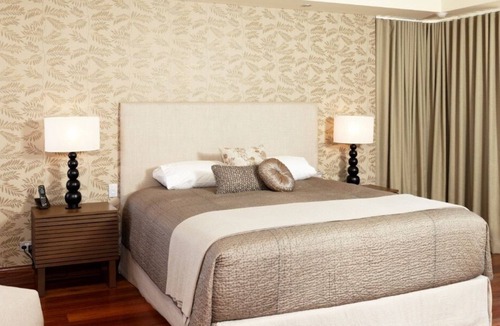 Northlake House | Fun Cozy Private Females and children only get away.