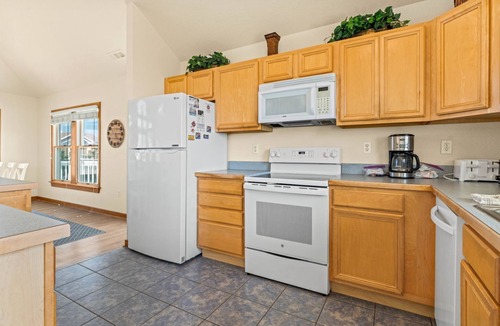 Whalehead Beach House | Fun for Shore 7-Bedroom Home in Whalehead