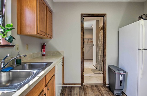 Burnsville Cabin | Furnished Deck + Mtn Views: Burnsville Cabin!