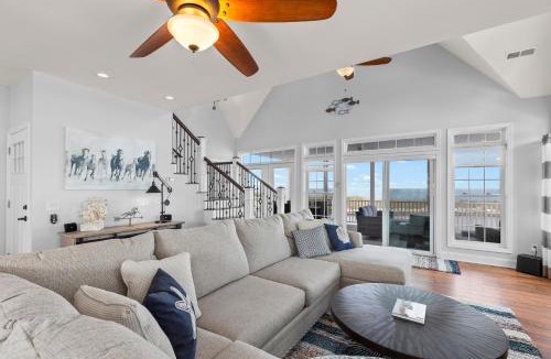 Captain's Cove House | Gallops Point