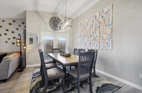 Garland House | Garlands Hidden Gem 4 Bedrooms Hot Tub Patio