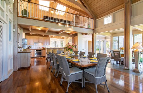 Pauwela House | Gather with Family or Friends at a Gorgeous Estate. Pool, Views - Permitted