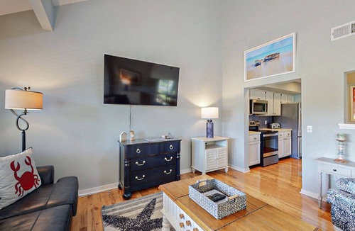 Palmetto Dunes Villa | George Fazio Golf Course Views with Updated Bathrooms!