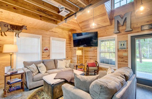 Wray House | Georgia Farmhouse: Lake Access, Private Beach