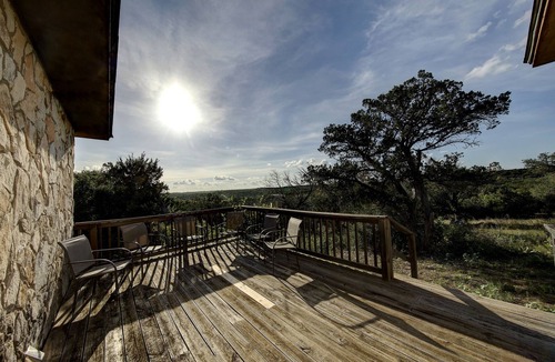 Hunt House | Get away at Mo-Ranch!